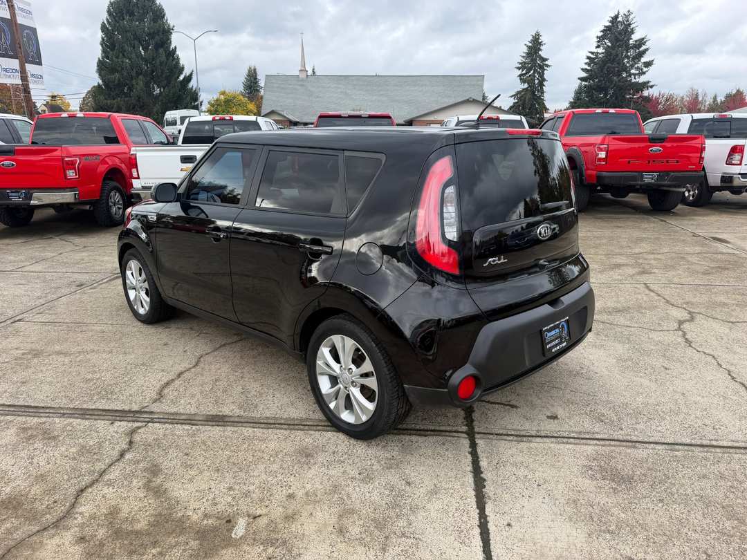 2015 Kia Soul 4 DR - Image 3