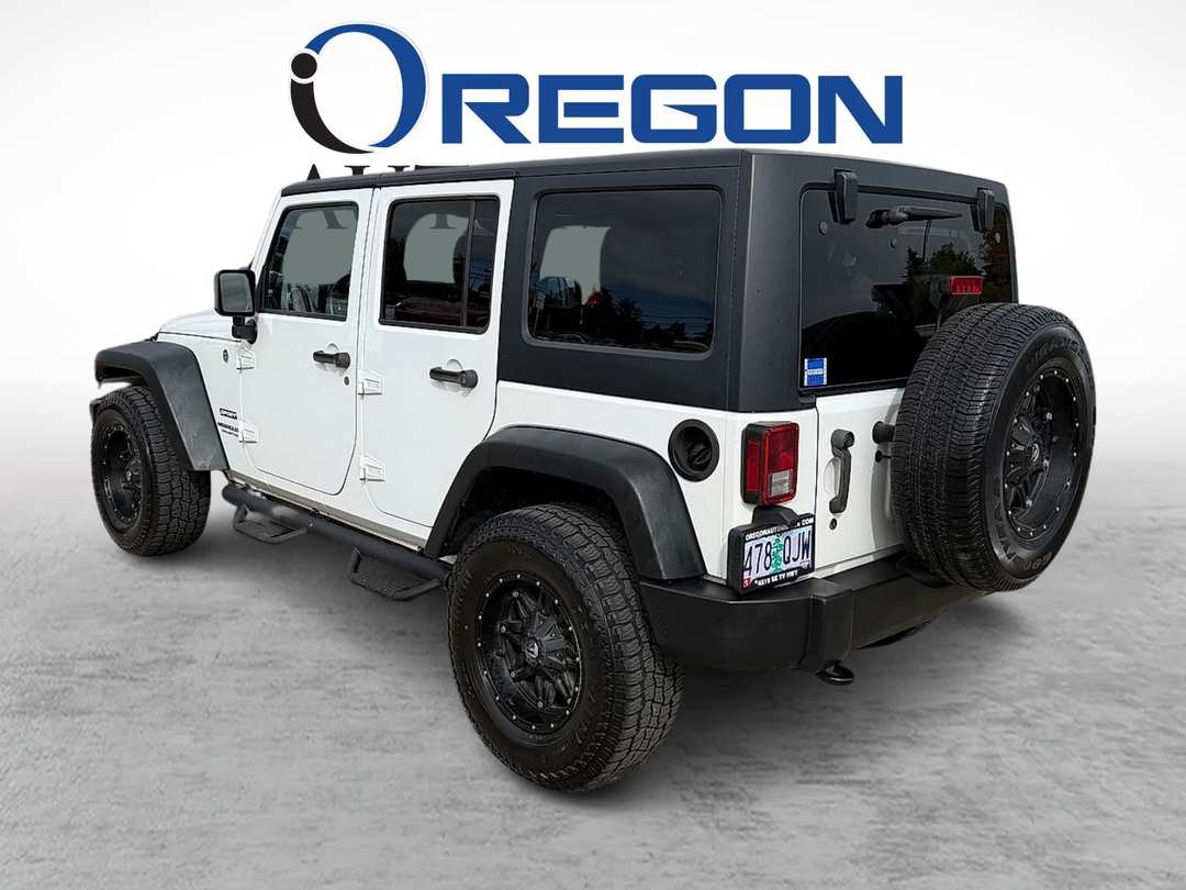 2015 Jeep Wrangler UNLIMITED SPORT - Image 3
