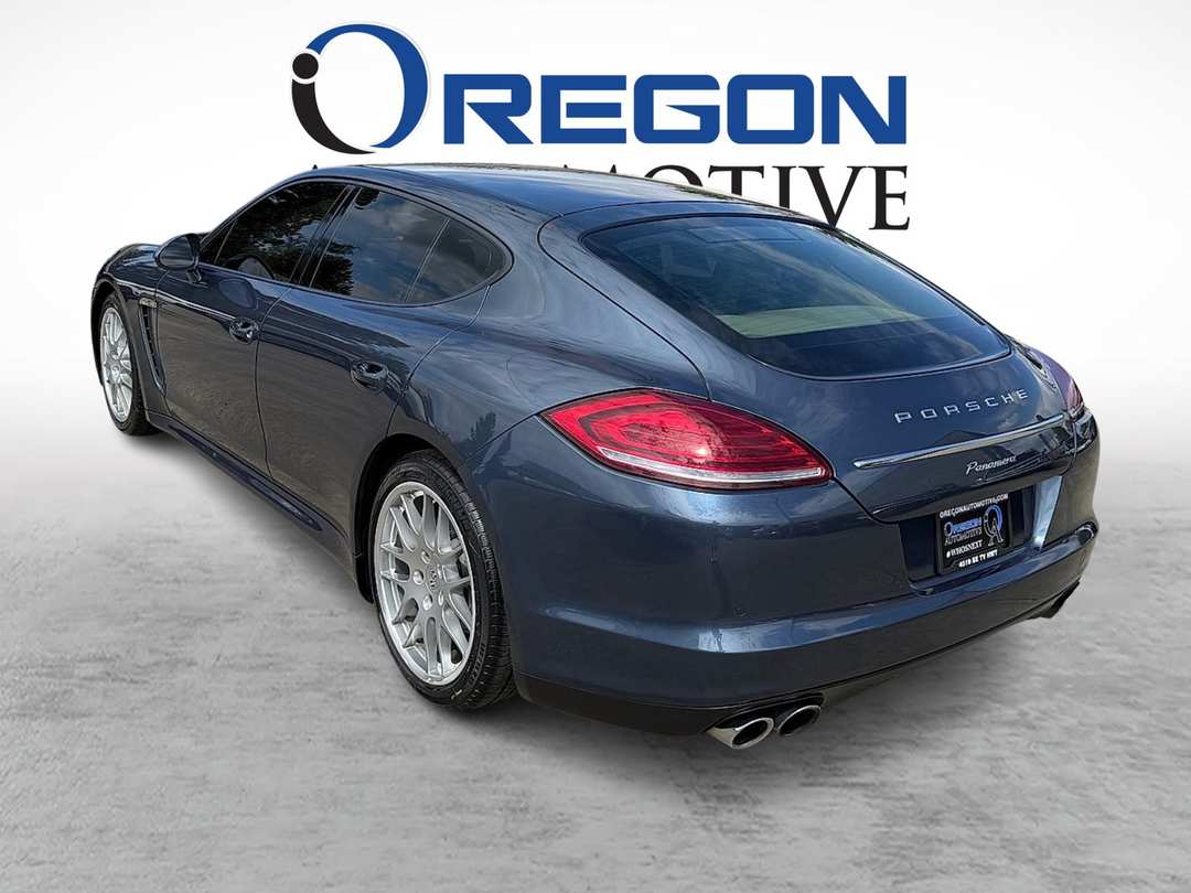 2012 Porsche Panamera 4 - Image 3