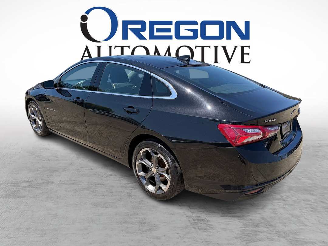 2021 Chevrolet Malibu LT - Image 3