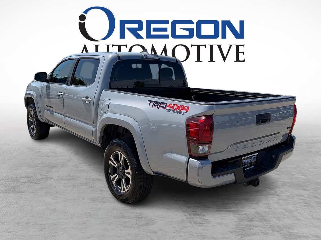 2019 Toyota Tacoma Double TRD SPORT 5 FT - Image 3