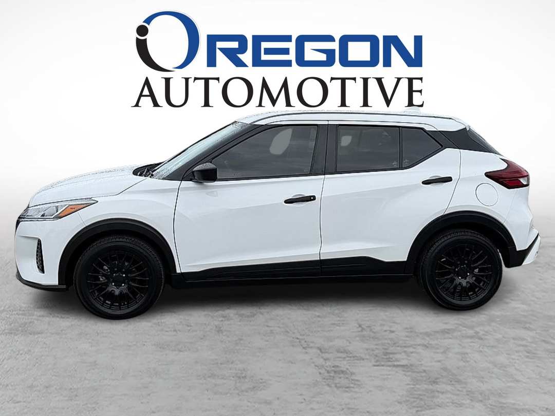 2021 Nissan Kicks S - Image 2
