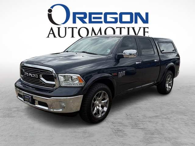 2019 Ram 1500 Classic Crew LARAMIE 5 1/2 FT