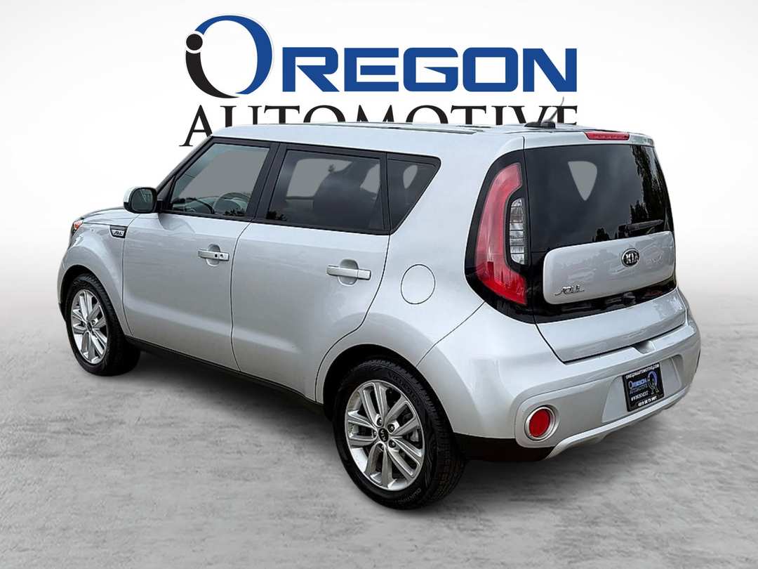 2017 Kia Soul + - Image 3