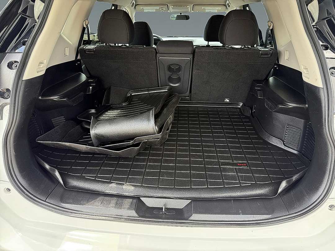 2018 Nissan Rogue SV - Photo 14