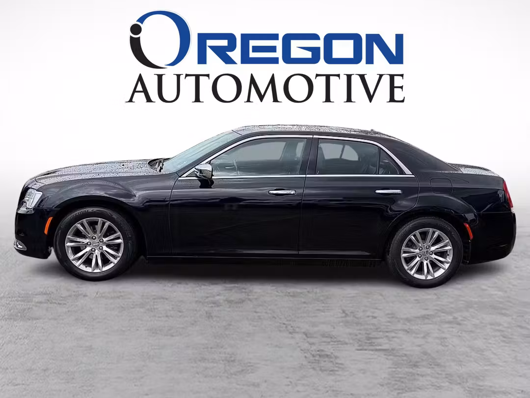 2017 Chrysler 300 300C - Image 2
