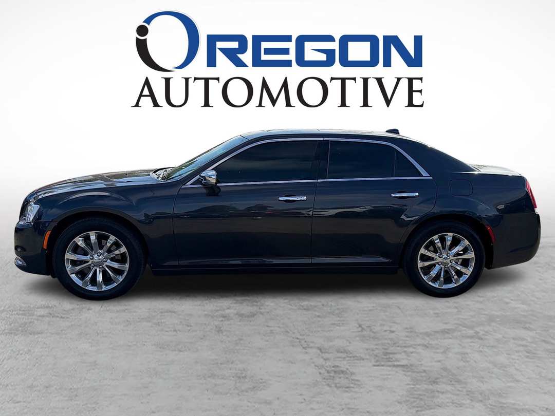 2018 Chrysler 300 300 LIMITED - Image 2