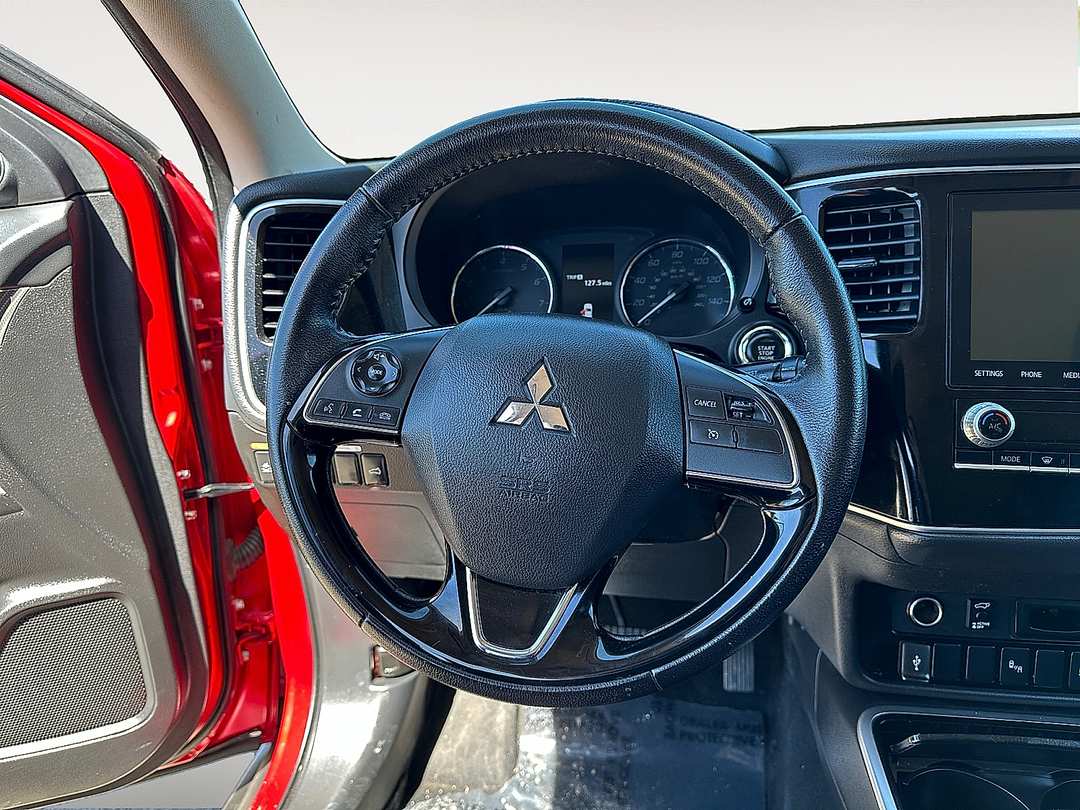 2020 Mitsubishi Outlander SEL - Photo 11