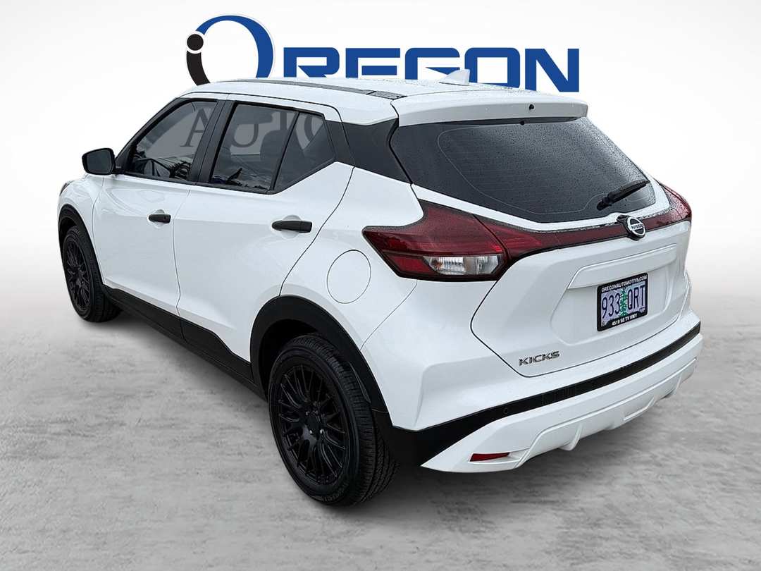 2021 Nissan Kicks S - Image 3