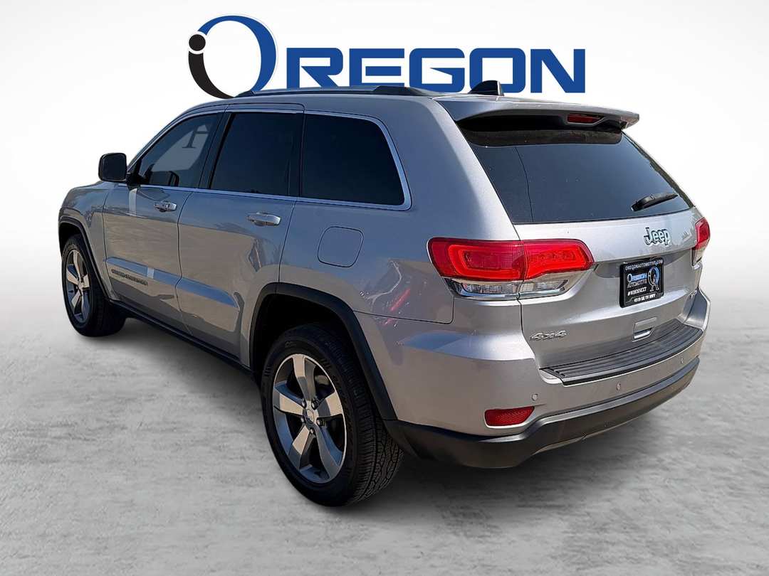 2018 Jeep Grand Cherokee LAREDO E - Image 3