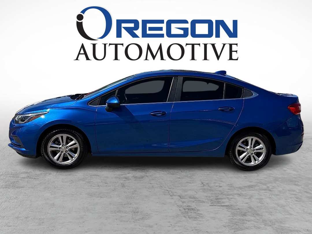 2017 Chevrolet Cruze LT DIESEL - Image 2