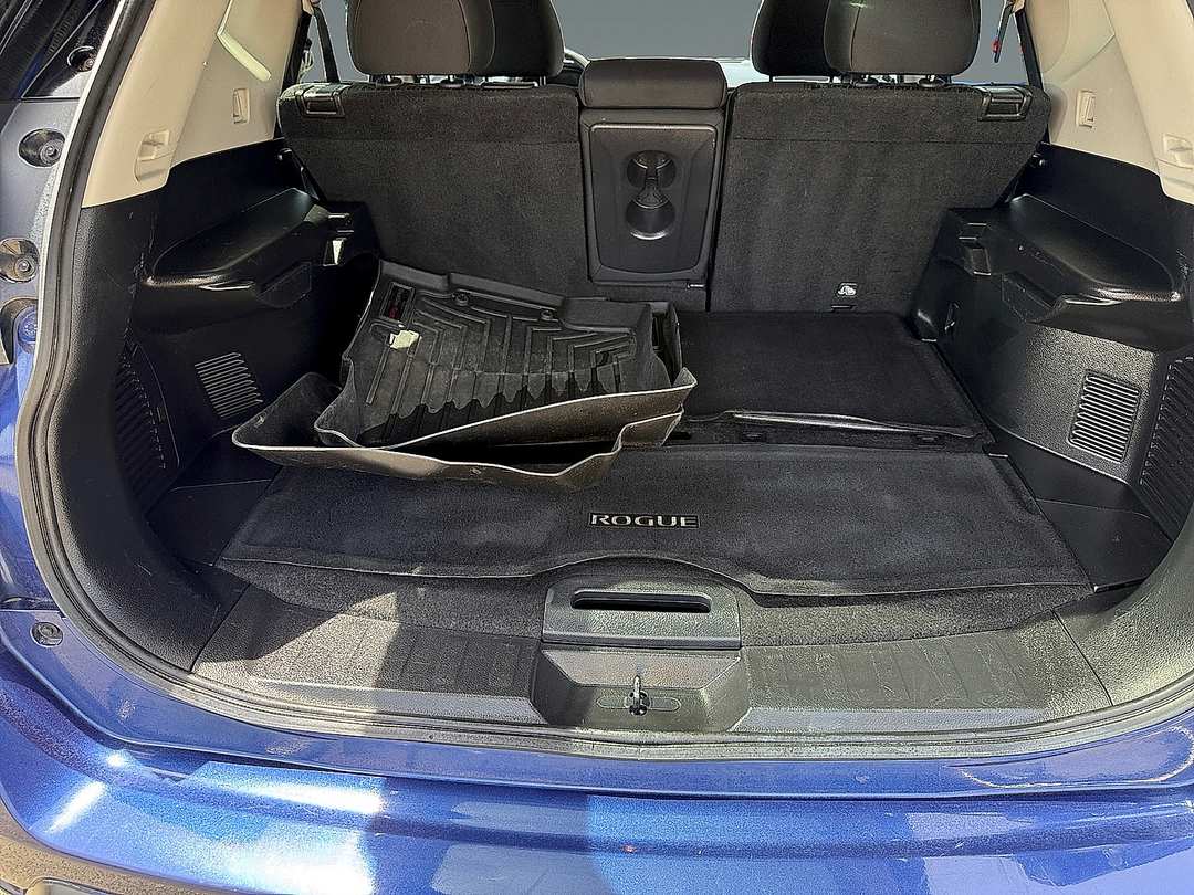 2019 Nissan Rogue SV - Photo 13