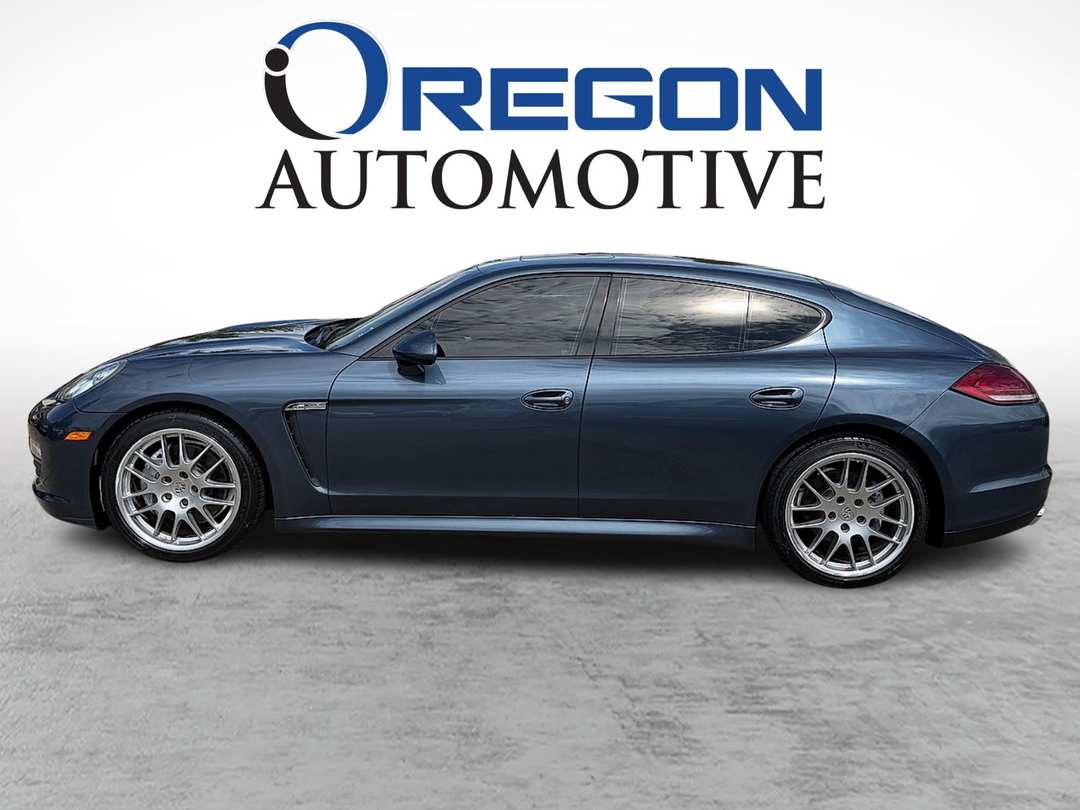2012 Porsche Panamera 4 - Image 2